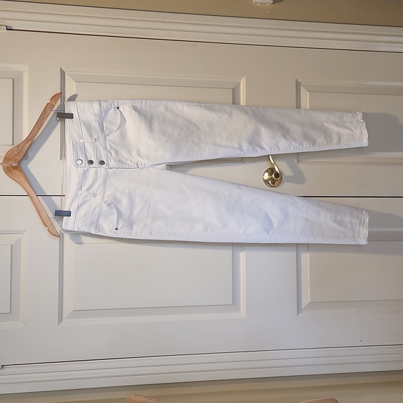 Tinseltown wht jeans, 11 - Picture 2 of 8